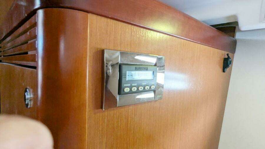 SERENITE 40ft Beneteau Yacht For Sale