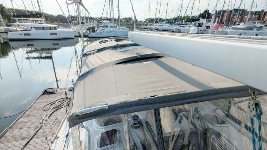 SERENITE 40ft Beneteau Yacht For Sale