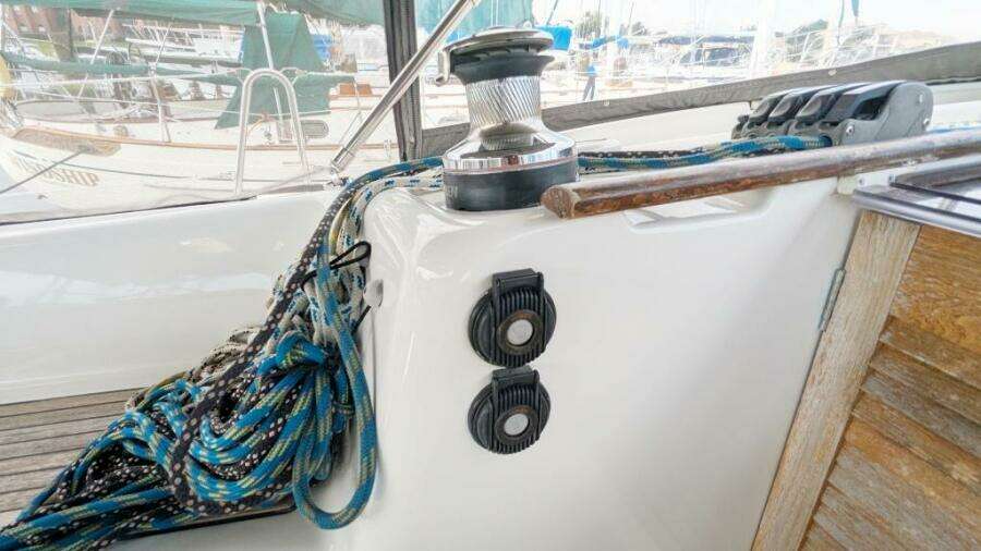 SERENITE 40ft Beneteau Yacht For Sale