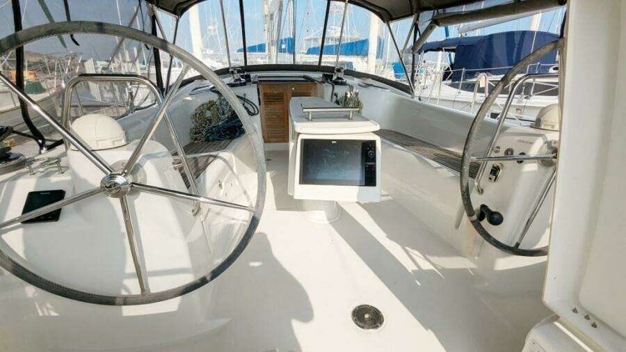 SERENITE 40ft Beneteau Yacht For Sale