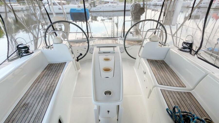 2012 Beneteau 40
