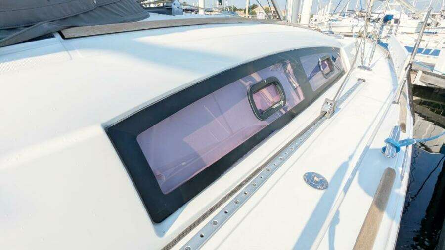 SERENITE 40ft Beneteau Yacht For Sale