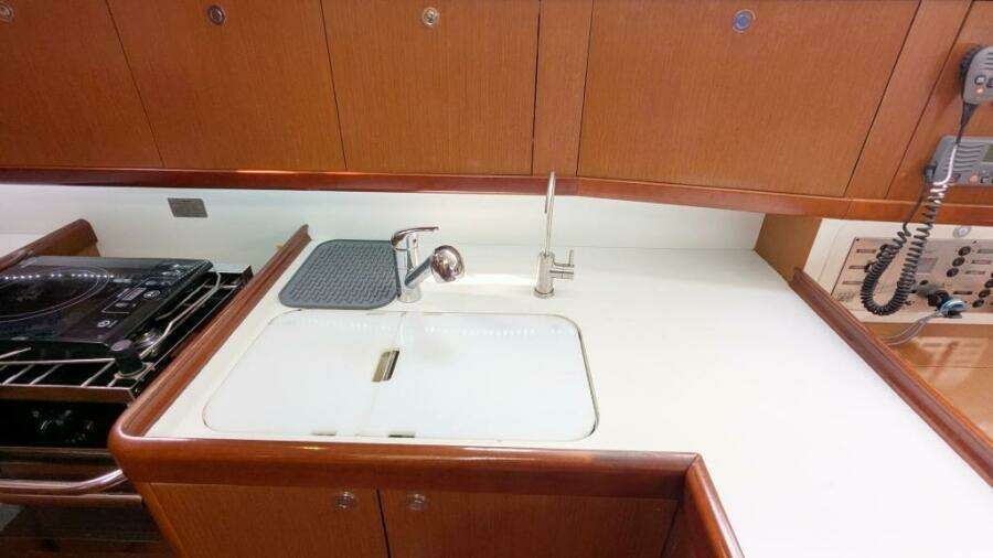 SERENITE 40ft Beneteau Yacht For Sale