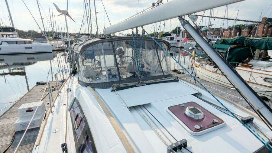SERENITE 40ft Beneteau Yacht For Sale