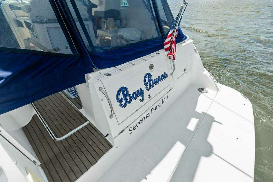 2007 Cruisers 390 Express Cruiser 'Bay Burns'