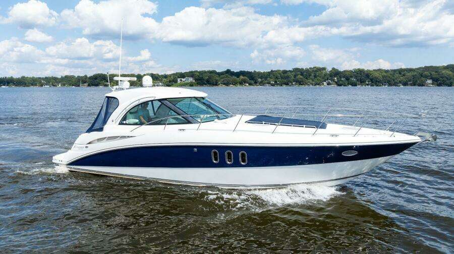 2007 Cruisers 390 Express Cruiser 'Bay Burns'