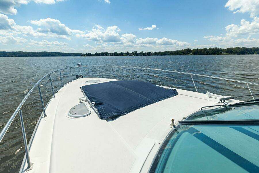 2007 Cruisers 390 Express Cruiser 'Bay Burns'