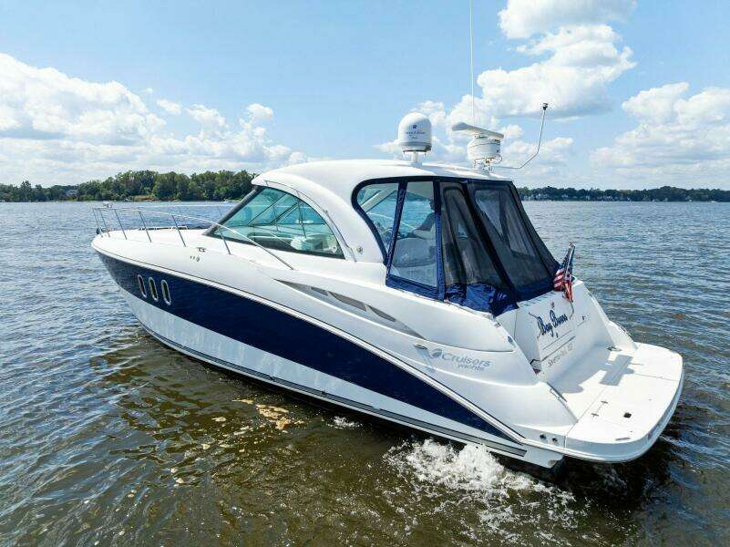 2007 Cruisers 390 Express Cruiser 'Bay Burns'