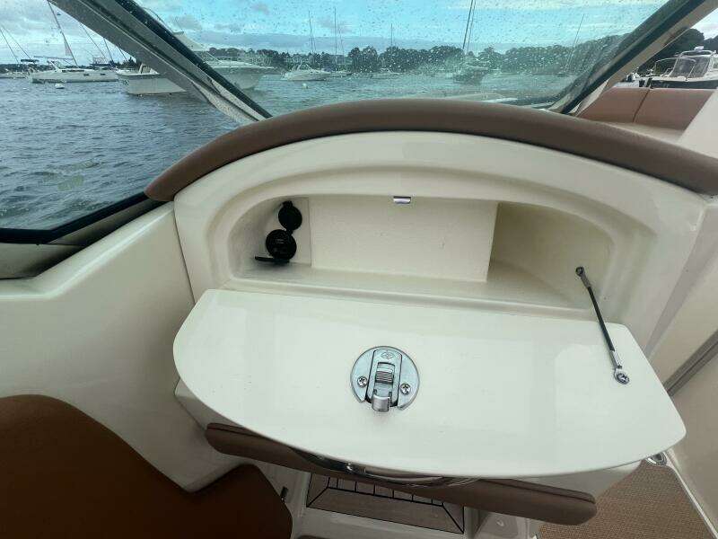Top Flight II 28ft Chris Craft Yacht For Sale