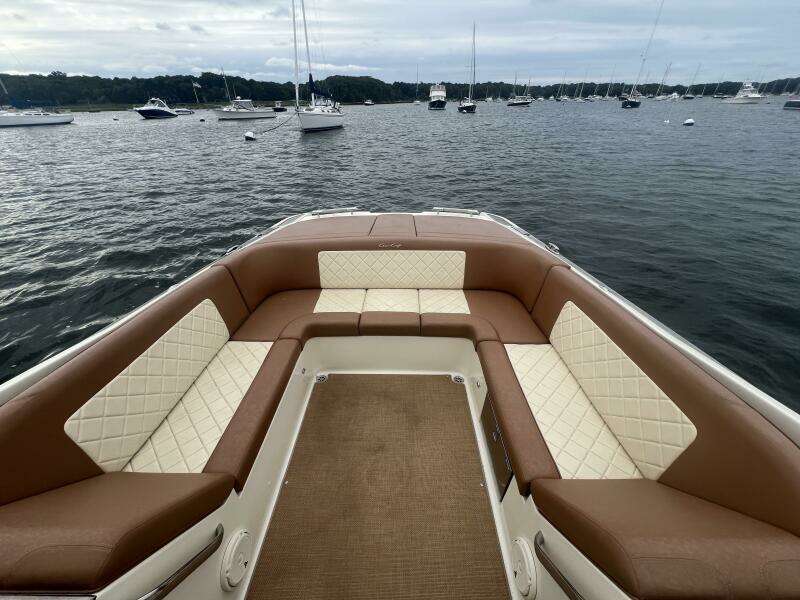 Top Flight II 28ft Chris Craft Yacht For Sale