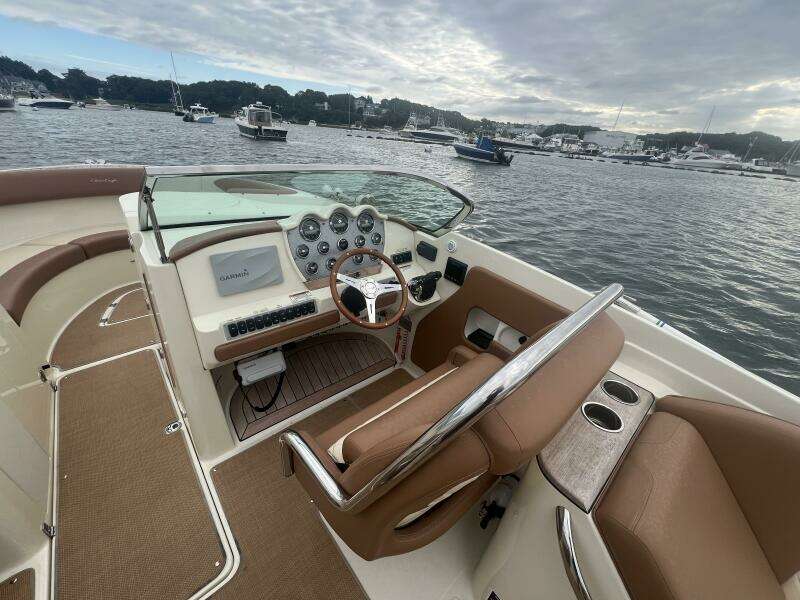 Top Flight II 28ft Chris Craft Yacht For Sale