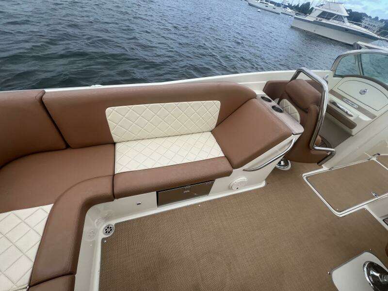 Top Flight II 28ft Chris Craft Yacht For Sale