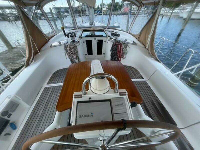 At Last 43ft Beneteau Yacht For Sale