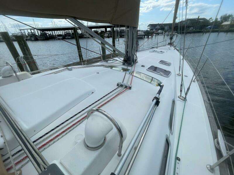 At Last 43ft Beneteau Yacht For Sale