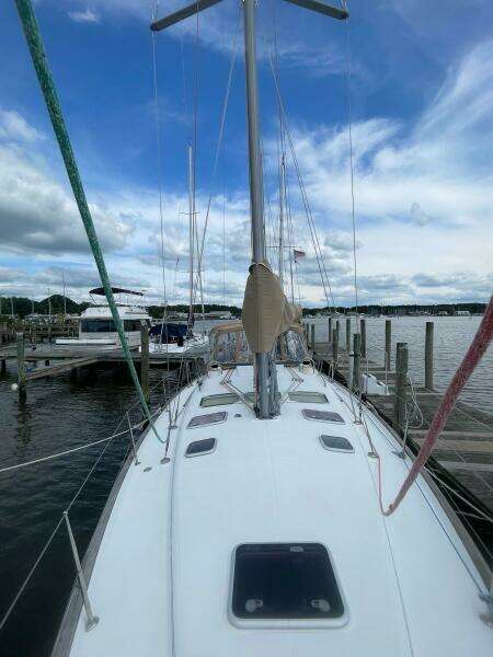 At Last 43ft Beneteau Yacht For Sale