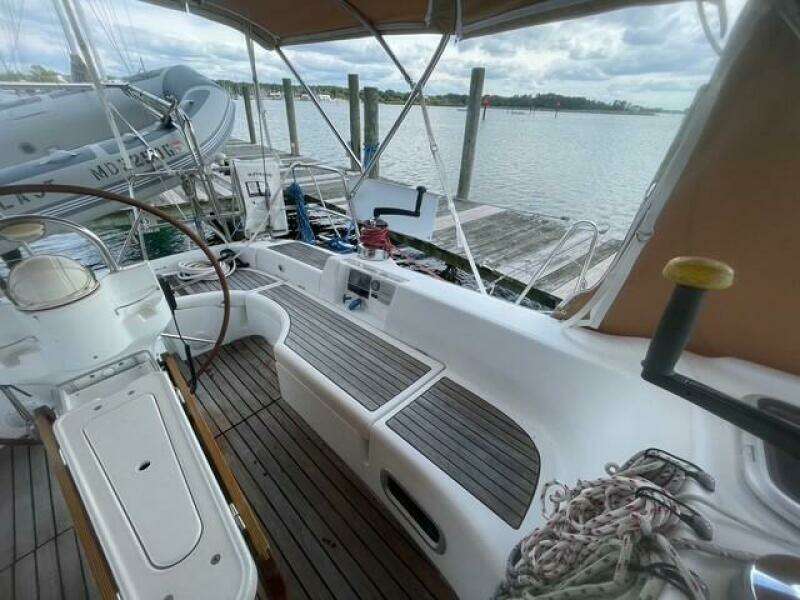 At Last 43ft Beneteau Yacht For Sale