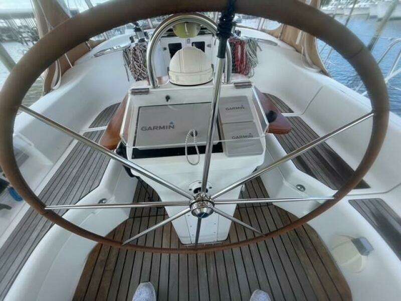 At Last 43ft Beneteau Yacht For Sale
