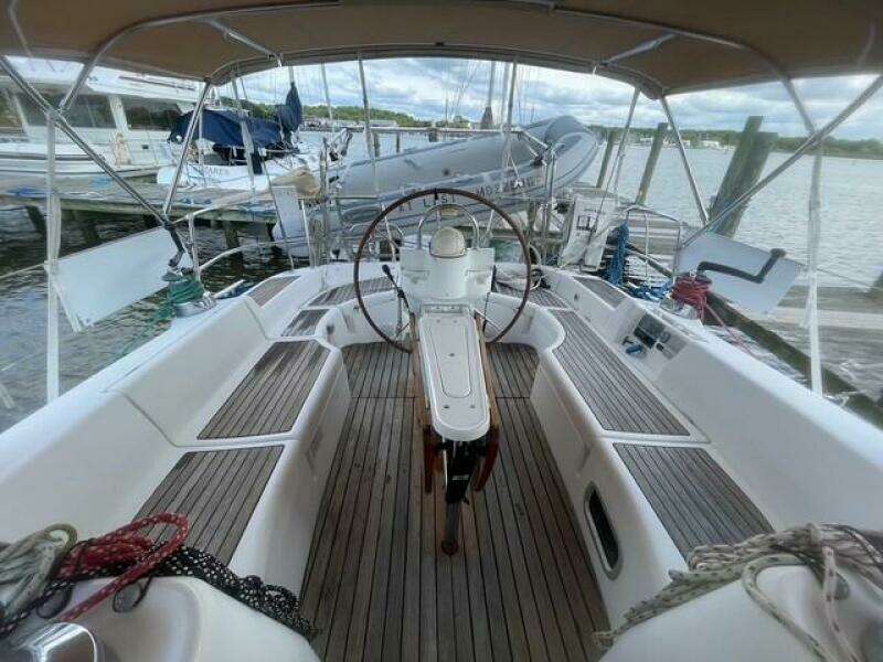 At Last 43ft Beneteau Yacht For Sale