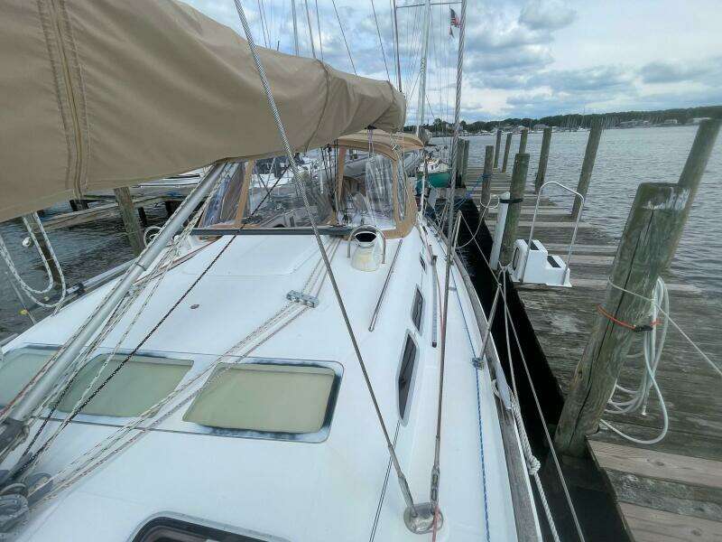 At Last 43ft Beneteau Yacht For Sale