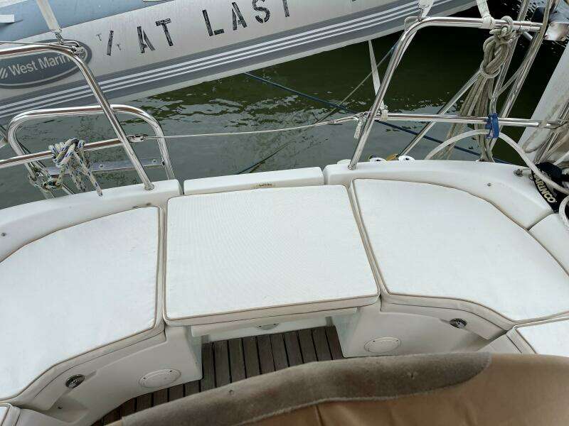 At Last 43ft Beneteau Yacht For Sale