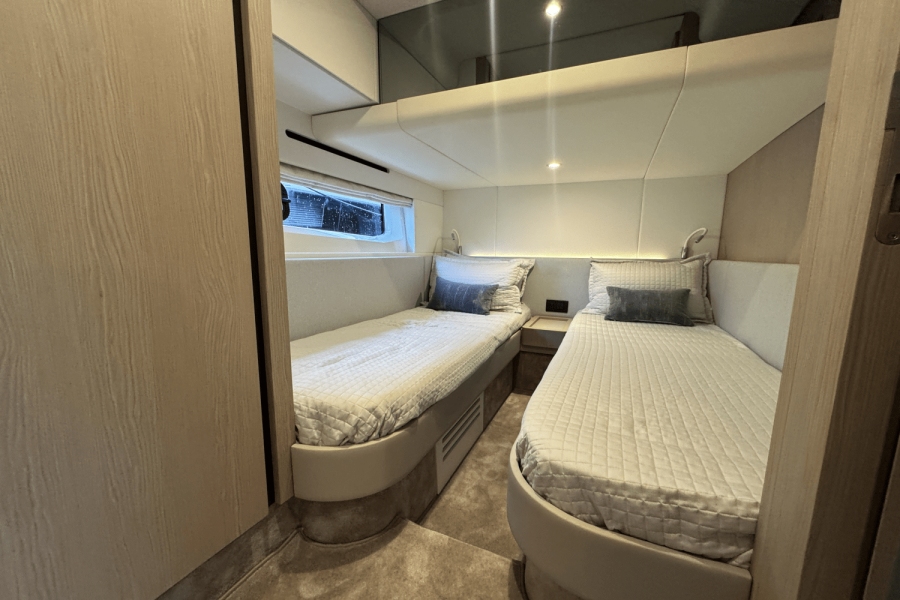 53ft Azimut Yacht For Sale