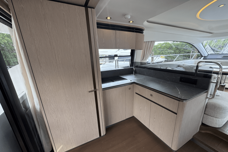 53ft Azimut Yacht For Sale