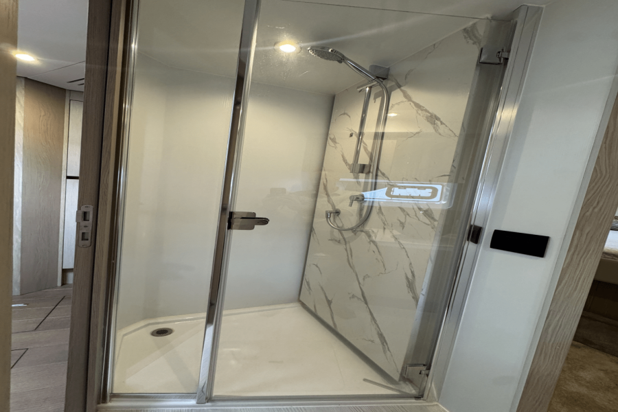 53ft Azimut Yacht For Sale