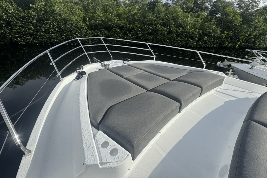 53ft Azimut Yacht For Sale