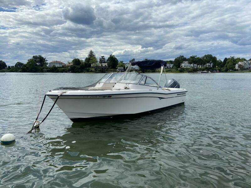 22ft Grady White Yacht For Sale