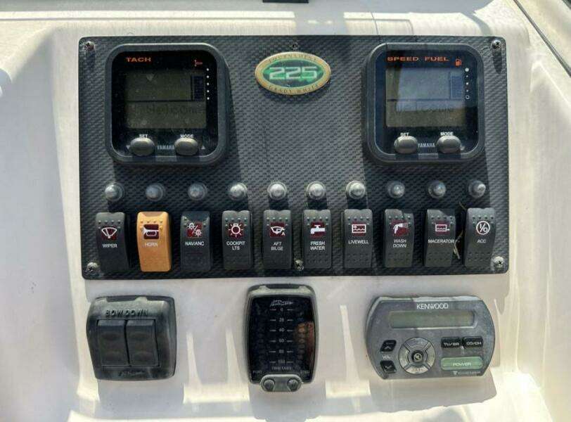 22ft Grady White Yacht For Sale