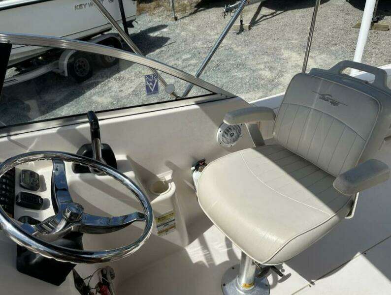 22ft Grady White Yacht For Sale