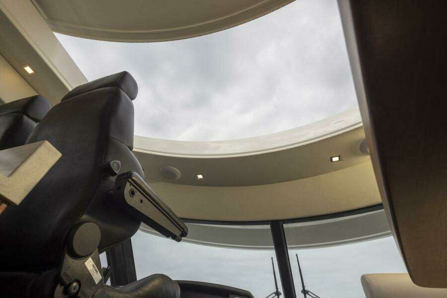 Lucky Dog 50ft Riviera Yacht For Sale