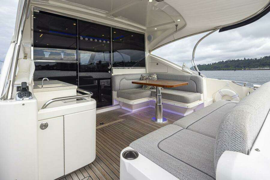 Lucky Dog 50ft Riviera Yacht For Sale