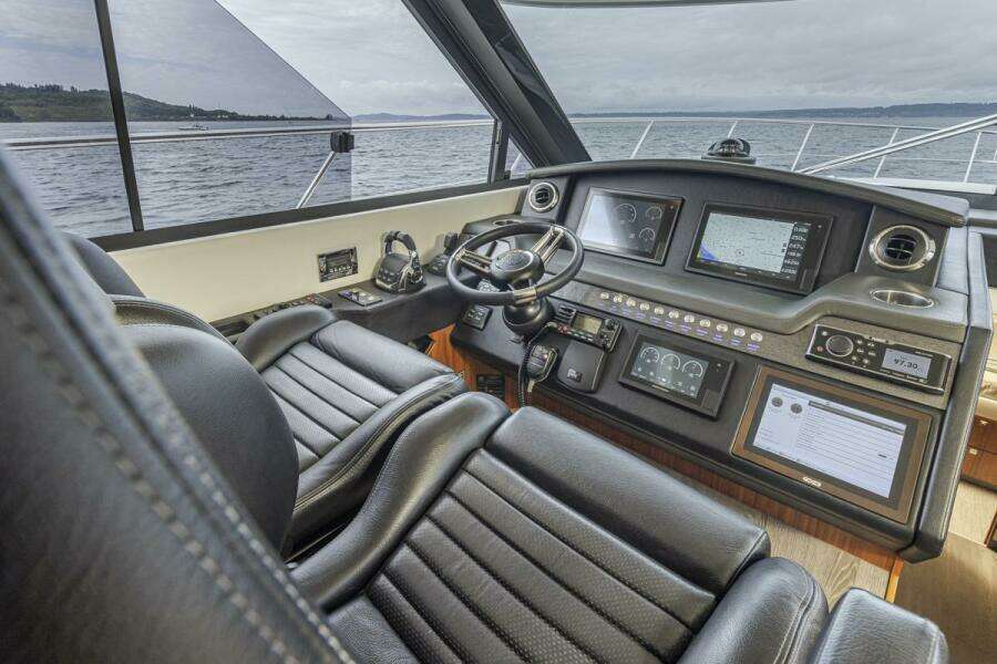 Lucky Dog 50ft Riviera Yacht For Sale