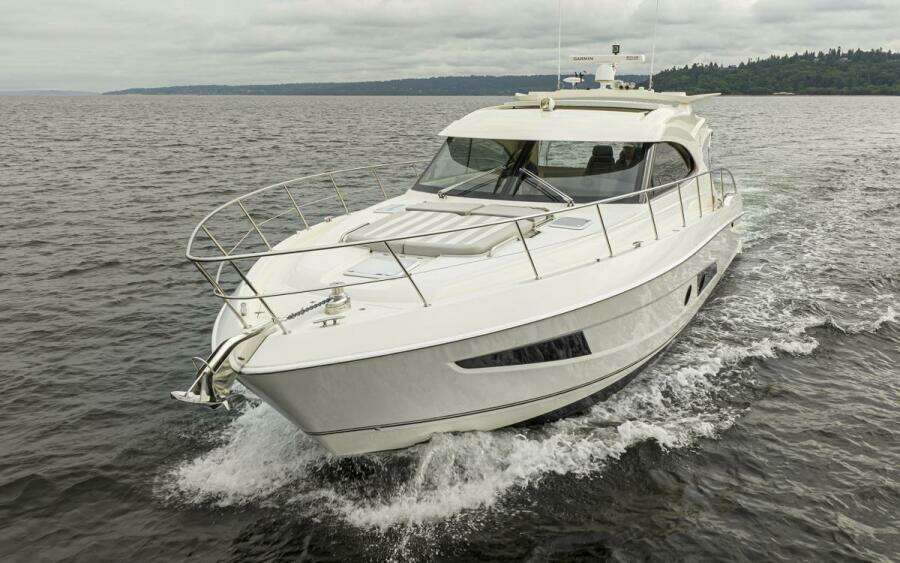 Lucky Dog 50ft Riviera Yacht For Sale