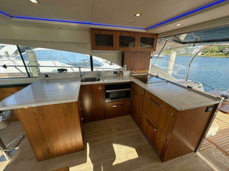 Happy Ours 54ft Riviera Yacht For Sale