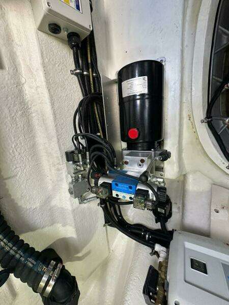 Happy Ours 54ft Riviera Yacht For Sale