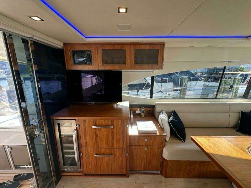 Happy Ours 54ft Riviera Yacht For Sale