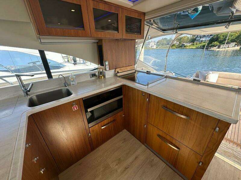 Happy Ours 54ft Riviera Yacht For Sale