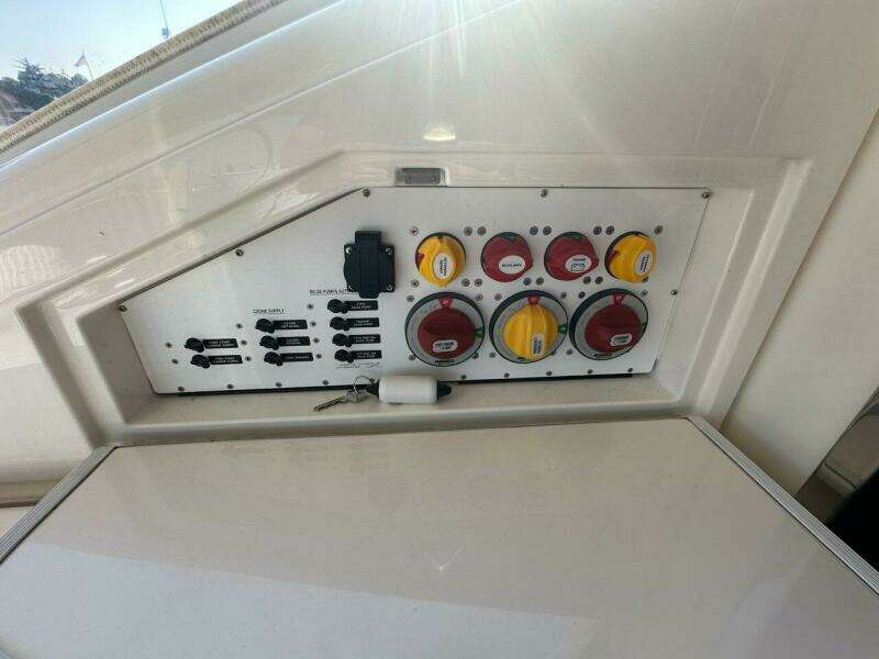 Happy Ours 54ft Riviera Yacht For Sale