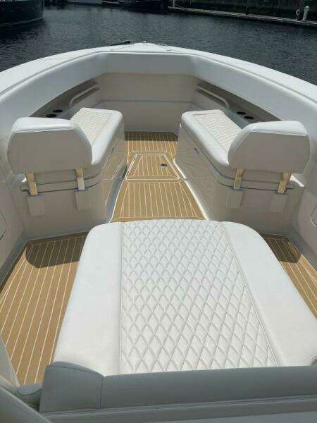 Playpen 38ft Jupiter Yacht For Sale