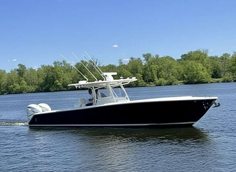 Playpen 38ft Jupiter Yacht For Sale