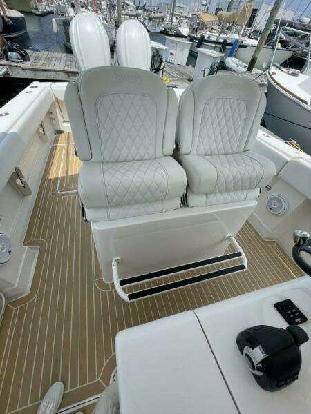 Playpen 38ft Jupiter Yacht For Sale