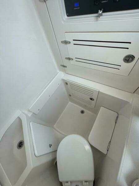 Playpen 38ft Jupiter Yacht For Sale