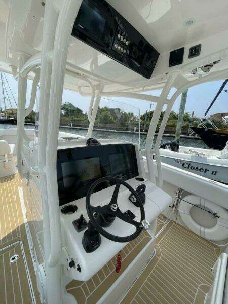 Playpen 38ft Jupiter Yacht For Sale