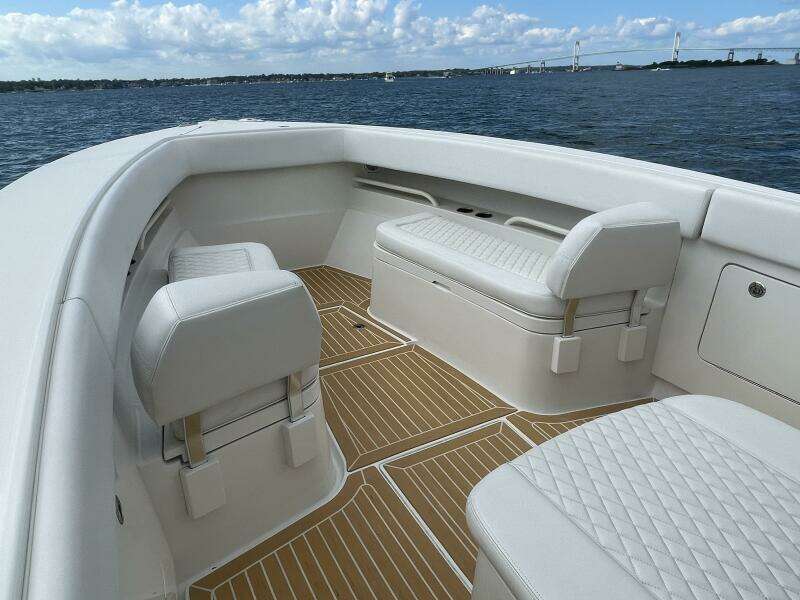 Playpen 38ft Jupiter Yacht For Sale