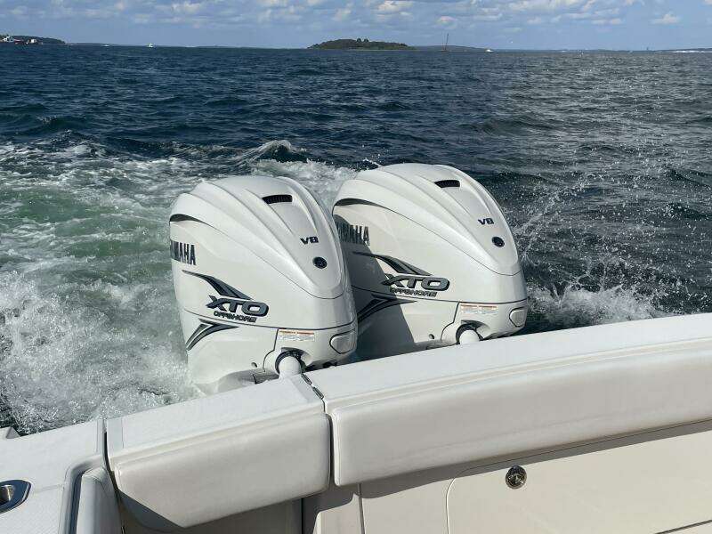 Playpen 38ft Jupiter Yacht For Sale