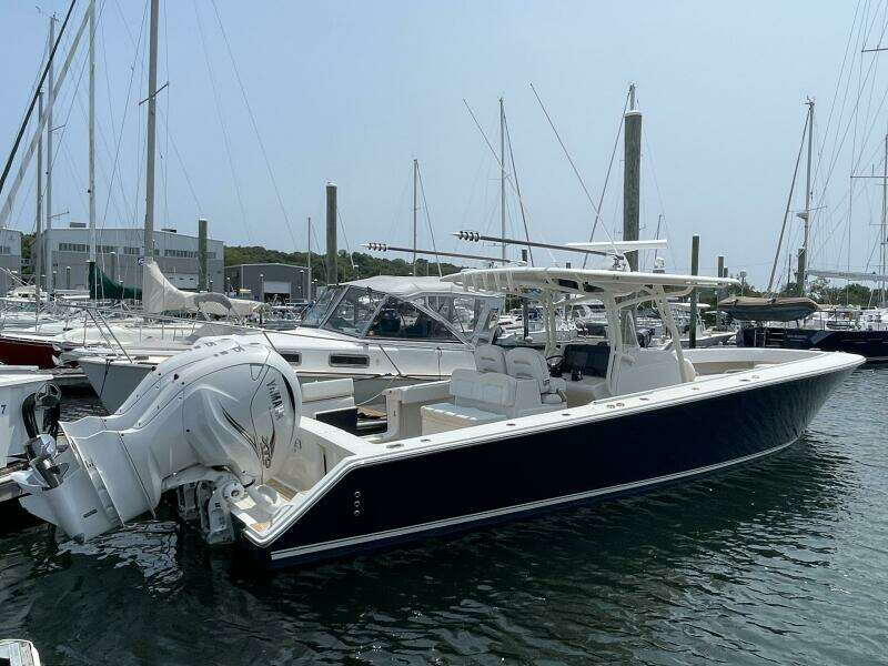 Playpen 38ft Jupiter Yacht For Sale