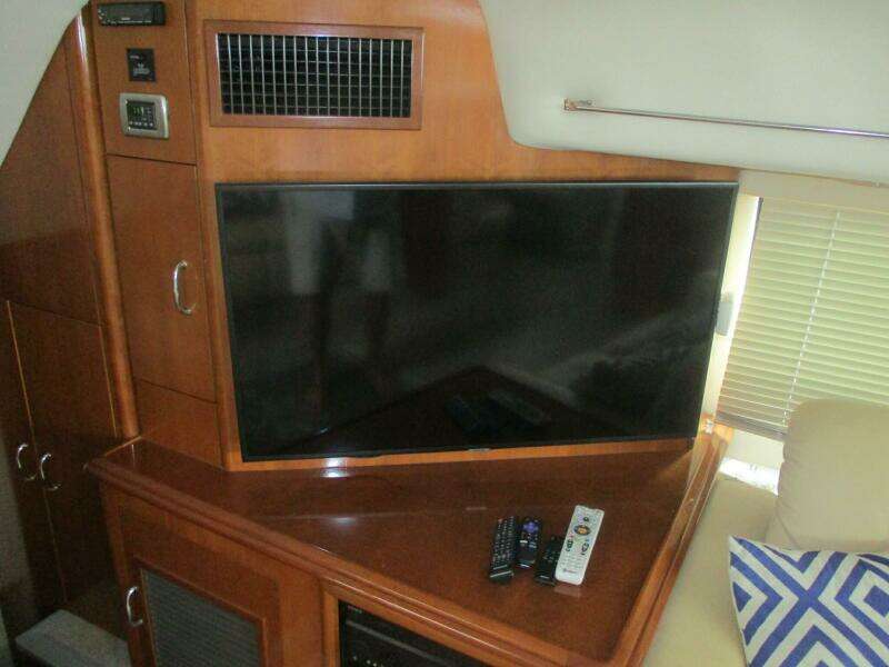 46ft Carver Yacht For Sale