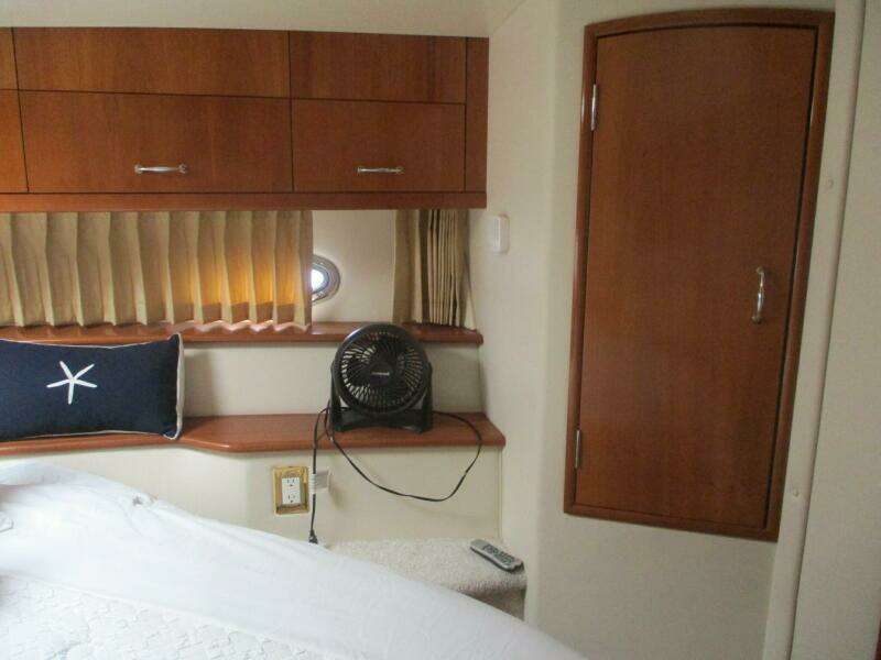 46ft Carver Yacht For Sale